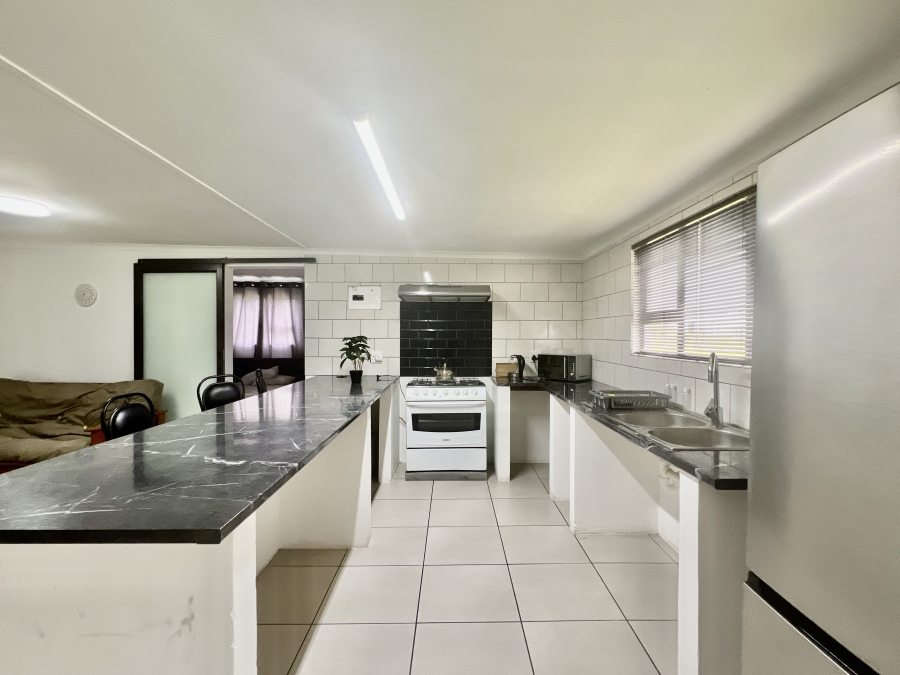 10 Bedroom Property for Sale in Hartebeesfontein Western Cape